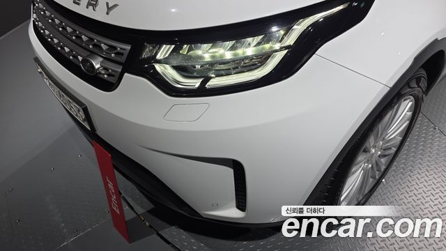 Land Rover Discovery 2017 — photo 8
