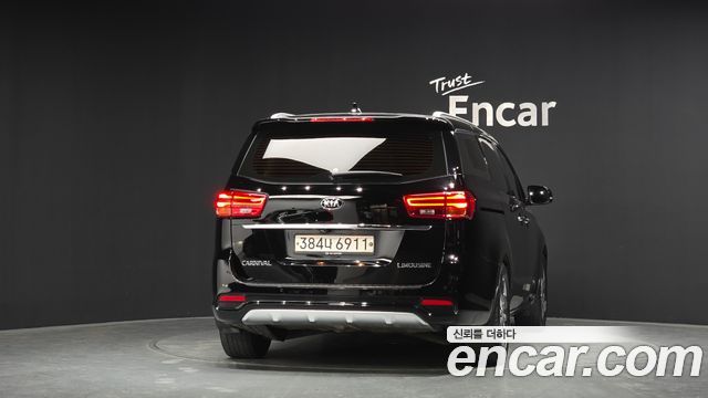 Kia Canival 2019 — photo 4