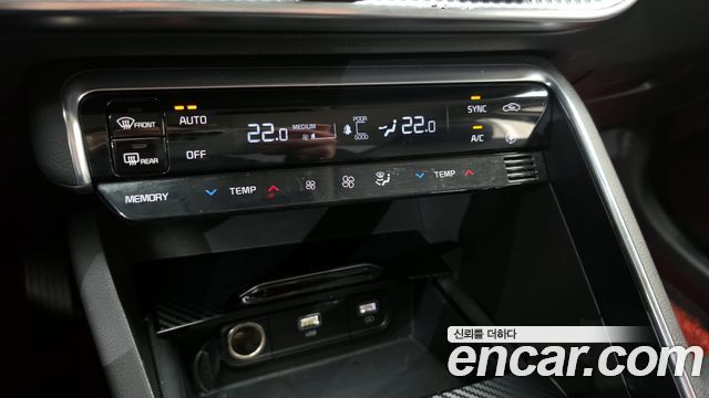 Kia K5 2020 — photo 24
