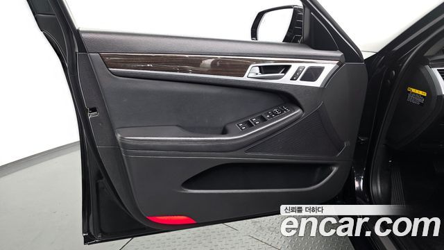 Genesis G80 2019 — photo 14