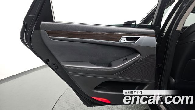 Genesis G80 2019 — photo 15