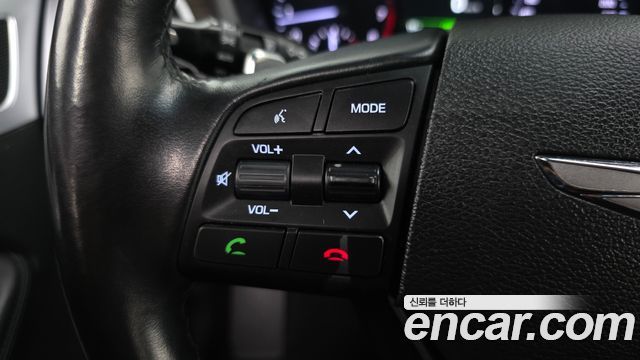 Genesis G80 2019 — photo 29