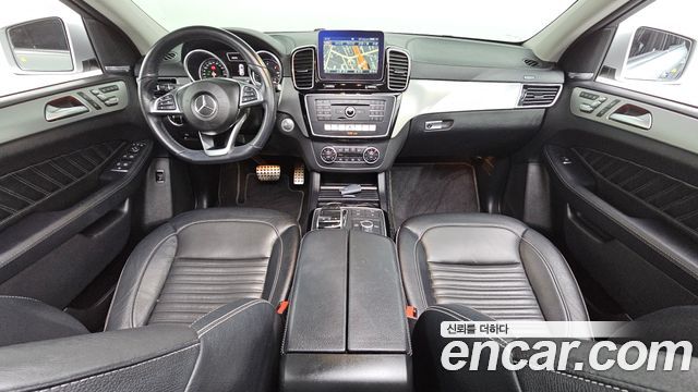 Mercedes-Benz GLE-Class 2017 — photo 7