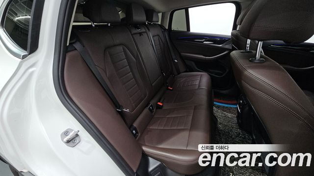 BMW X4 2022 — photo 17