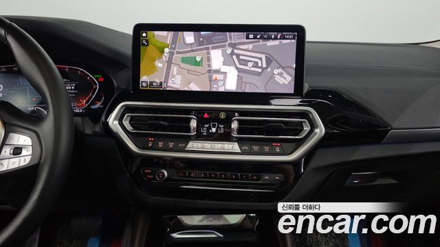 BMW X4 2022 — photo 19