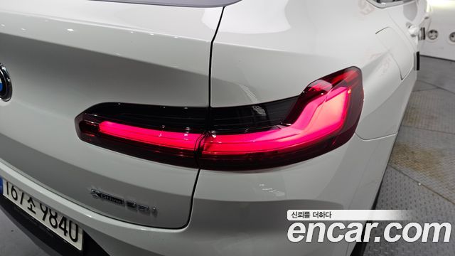 BMW X4 2022 — photo 9
