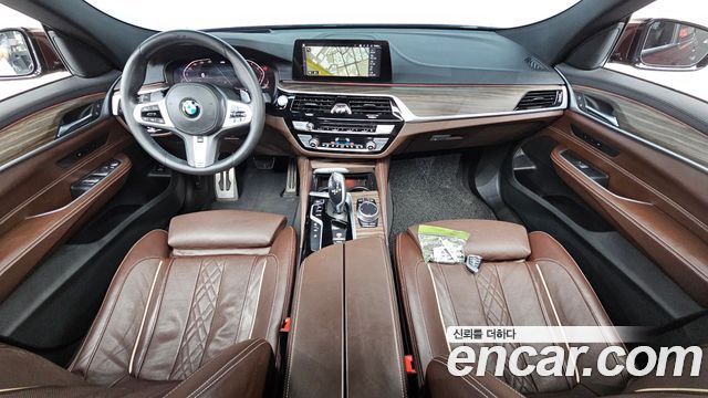 BMW Gran Turismo 2020 — photo 10