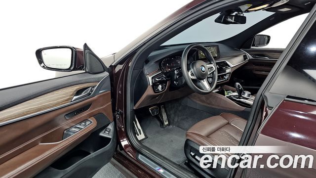 BMW Gran Turismo 2020 — photo 13