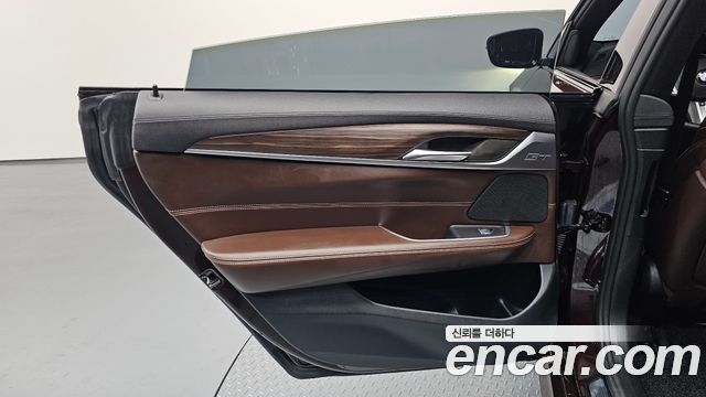 BMW Gran Turismo 2020 — photo 15