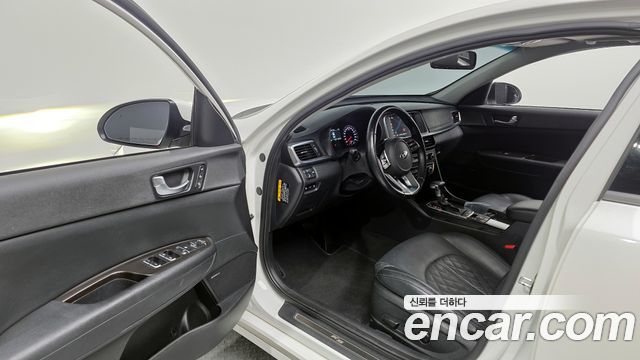 Kia K5 2019 — photo 10