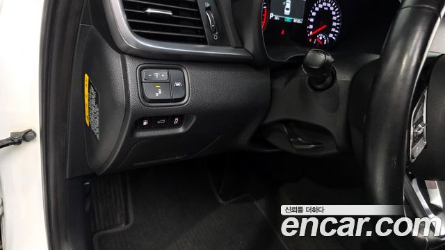 Kia K5 2019 — photo 16