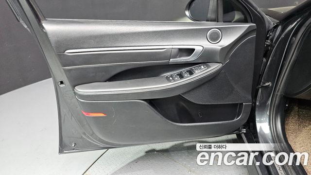 Hyundai Sonata 2022 — photo 14