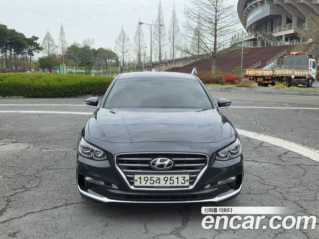 Hyundai Grandeur 2018 — photo 1