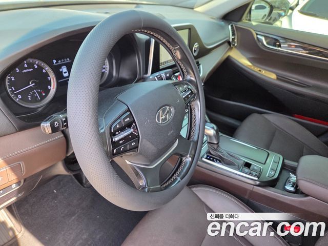 Hyundai Grandeur 2018 — photo 8