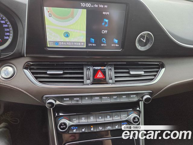 Hyundai Grandeur 2018 — photo 15