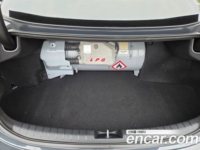 Hyundai Grandeur 2018 — photo 19