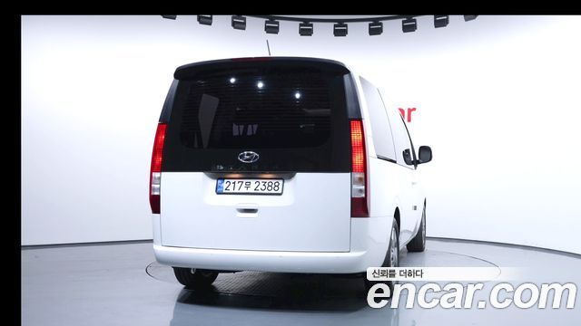 Hyundai Staria 2024 — photo 4