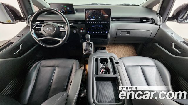 Hyundai Staria 2024 — photo 7