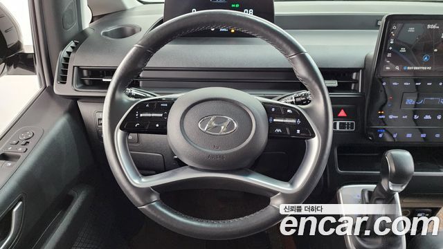 Hyundai Staria 2024 — photo 12