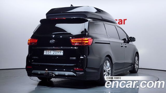Kia Canival 2019 — photo 2