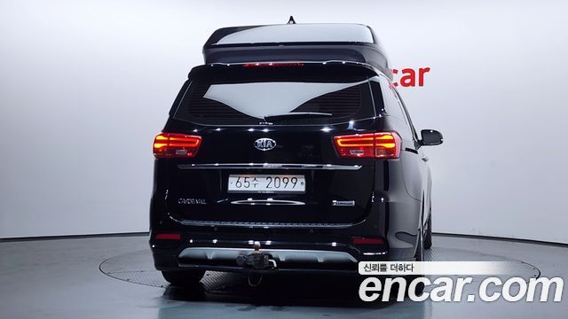 Kia Canival 2019 — photo 4