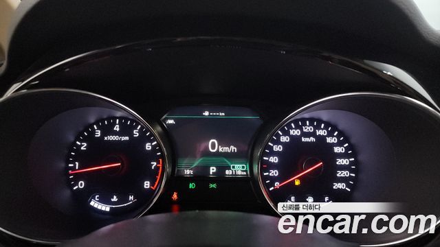 Kia Canival 2019 — photo 11