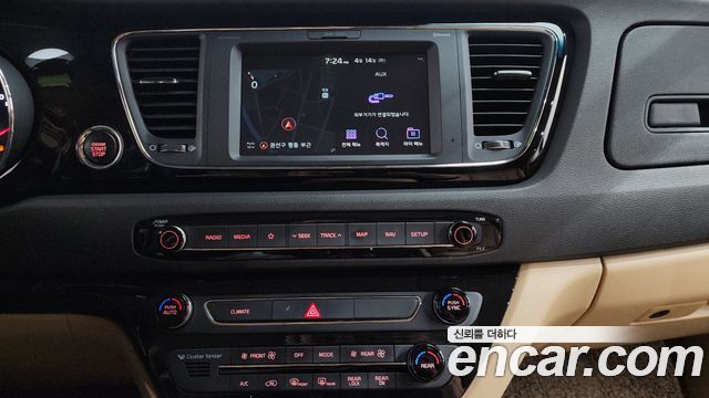 Kia Canival 2019 — photo 20