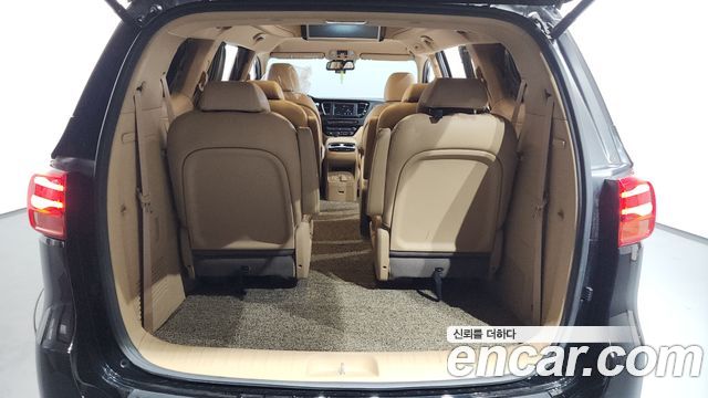 Kia Canival 2019 — photo 26