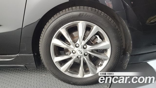 Kia Canival 2019 — photo 7