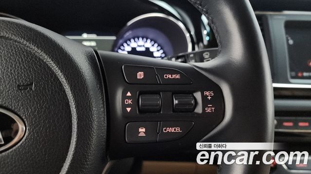 Kia Canival 2019 — photo 32