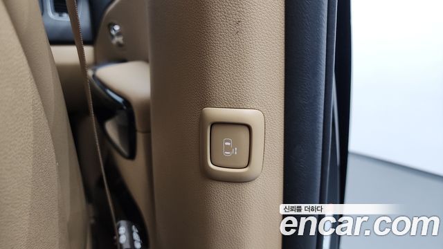 Kia Canival 2019 — photo 33