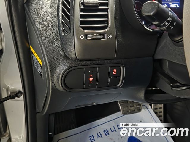 Kia K3 2016 — photo 13