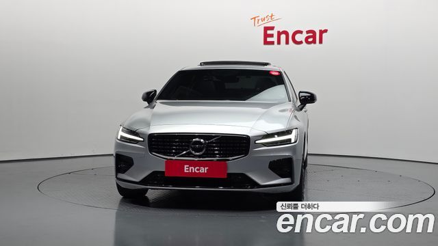 Volvo S60 2022 — photo 3