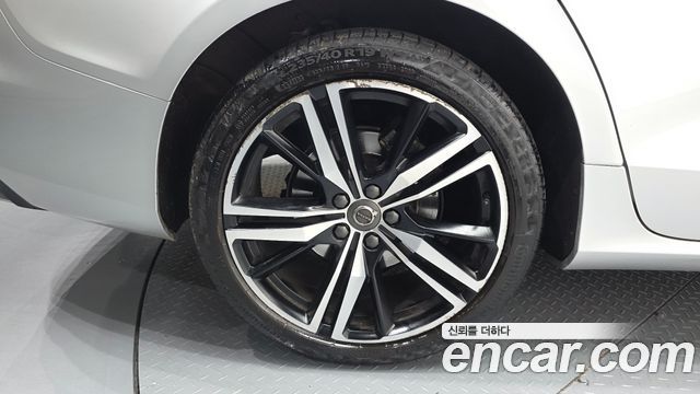 Volvo S60 2022 — photo 5