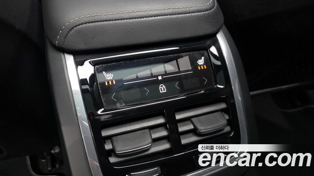 Volvo S60 2022 — photo 19