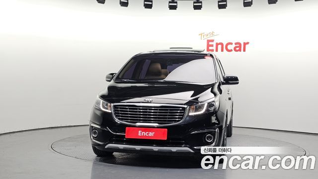 Kia Canival 2015 — photo 3