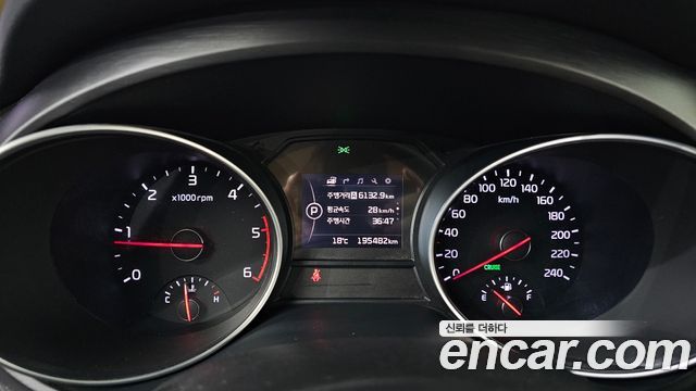 Kia Canival 2015 — photo 8