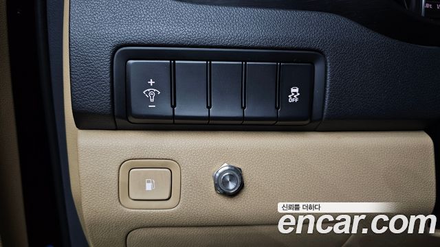 Kia Canival 2015 — photo 17