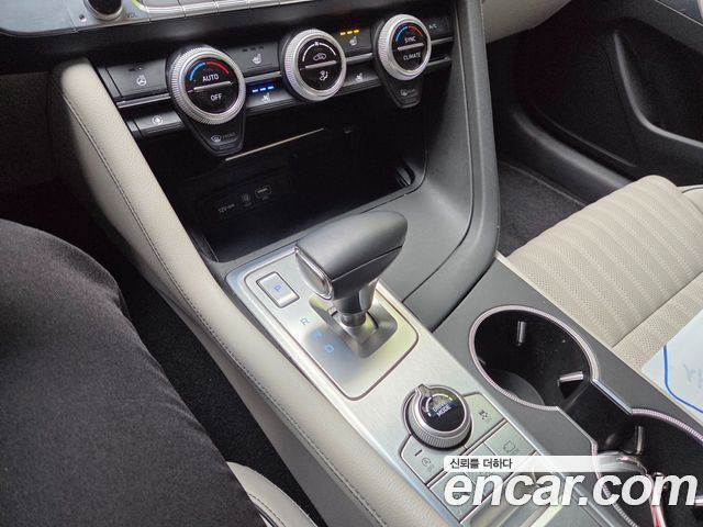 Genesis G70 2019 — photo 12