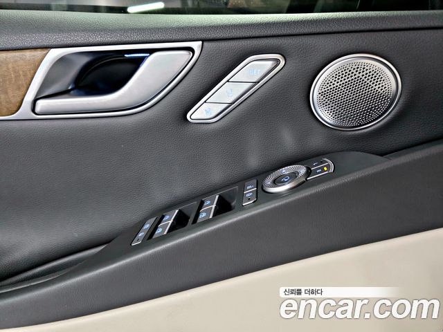 Genesis G80 2022 — photo 13