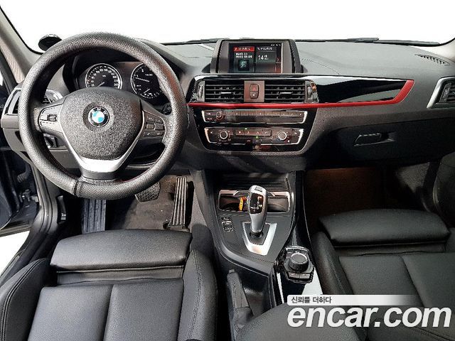 BMW 1-Series 2019 — photo 5