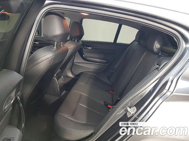 BMW 1-Series 2019 — photo 9