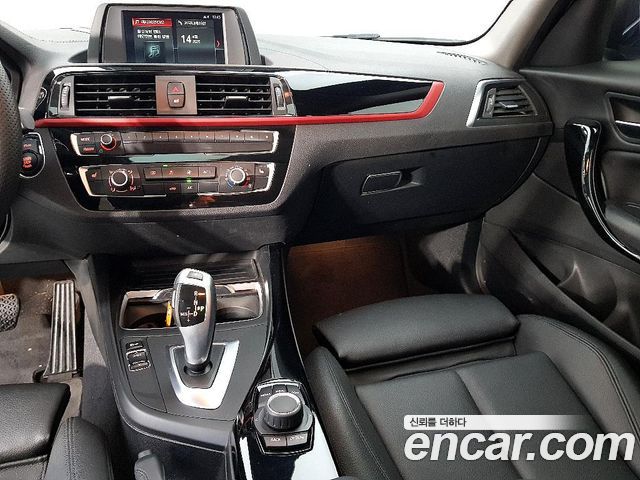 BMW 1-Series 2019 — photo 10