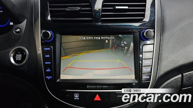 Hyundai Accent 2015 — photo 18