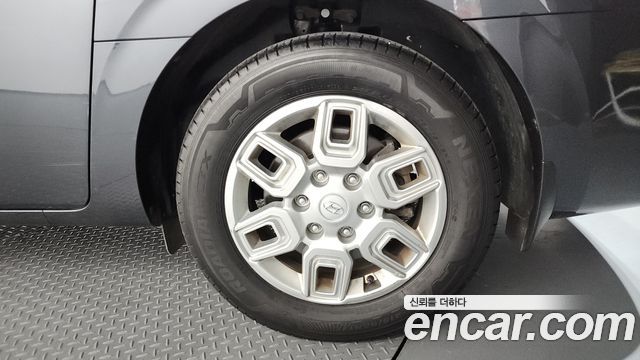 Hyundai Staria 2023 — photo 7