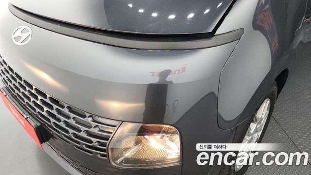 Hyundai Staria 2023 — photo 8