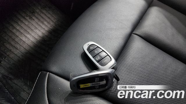 Hyundai Staria 2023 — photo 32