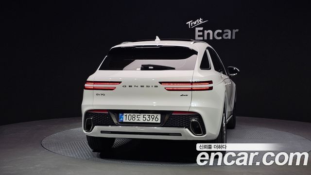 Genesis GV70 2021 — photo 4