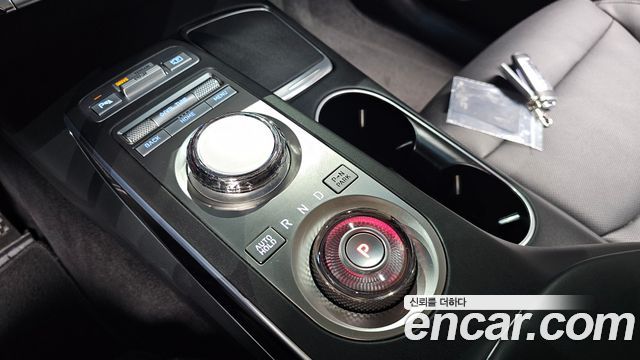 Genesis GV70 2021 — photo 9