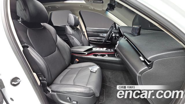 Genesis GV70 2021 — photo 10